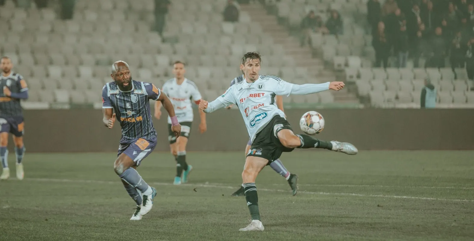 AVANCRONICĂ | U Cluj vs FC Argeș. Duel cu iz de play-off