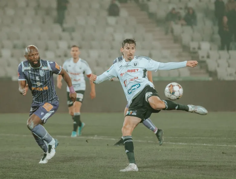 AVANCRONICĂ | U Cluj vs FC Argeș. Duel cu iz de play-off