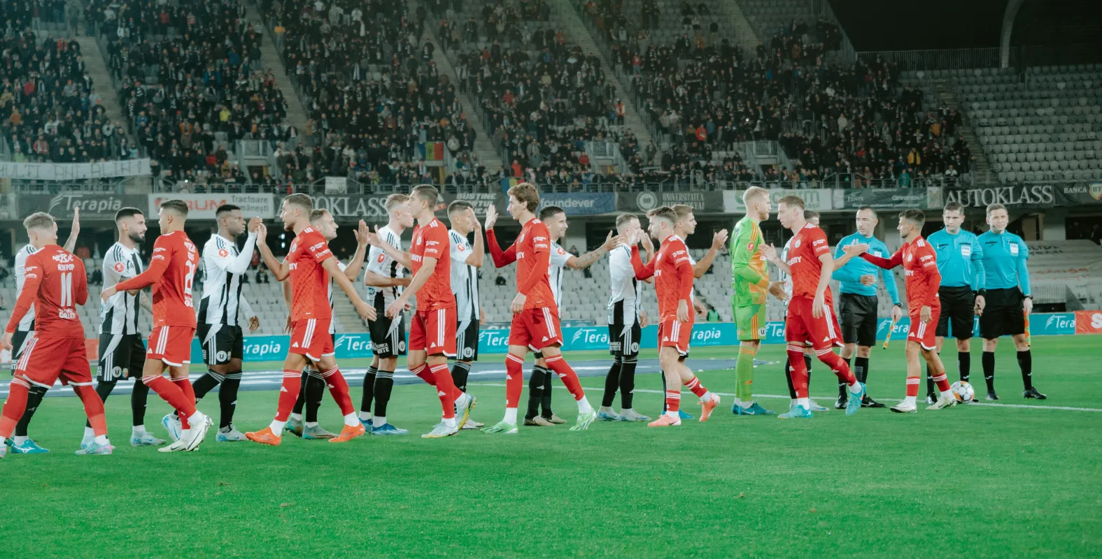 AVANCRONICĂ | U Cluj vs Oțelul. Miza: un loc în sferturile de finală ale Cupei