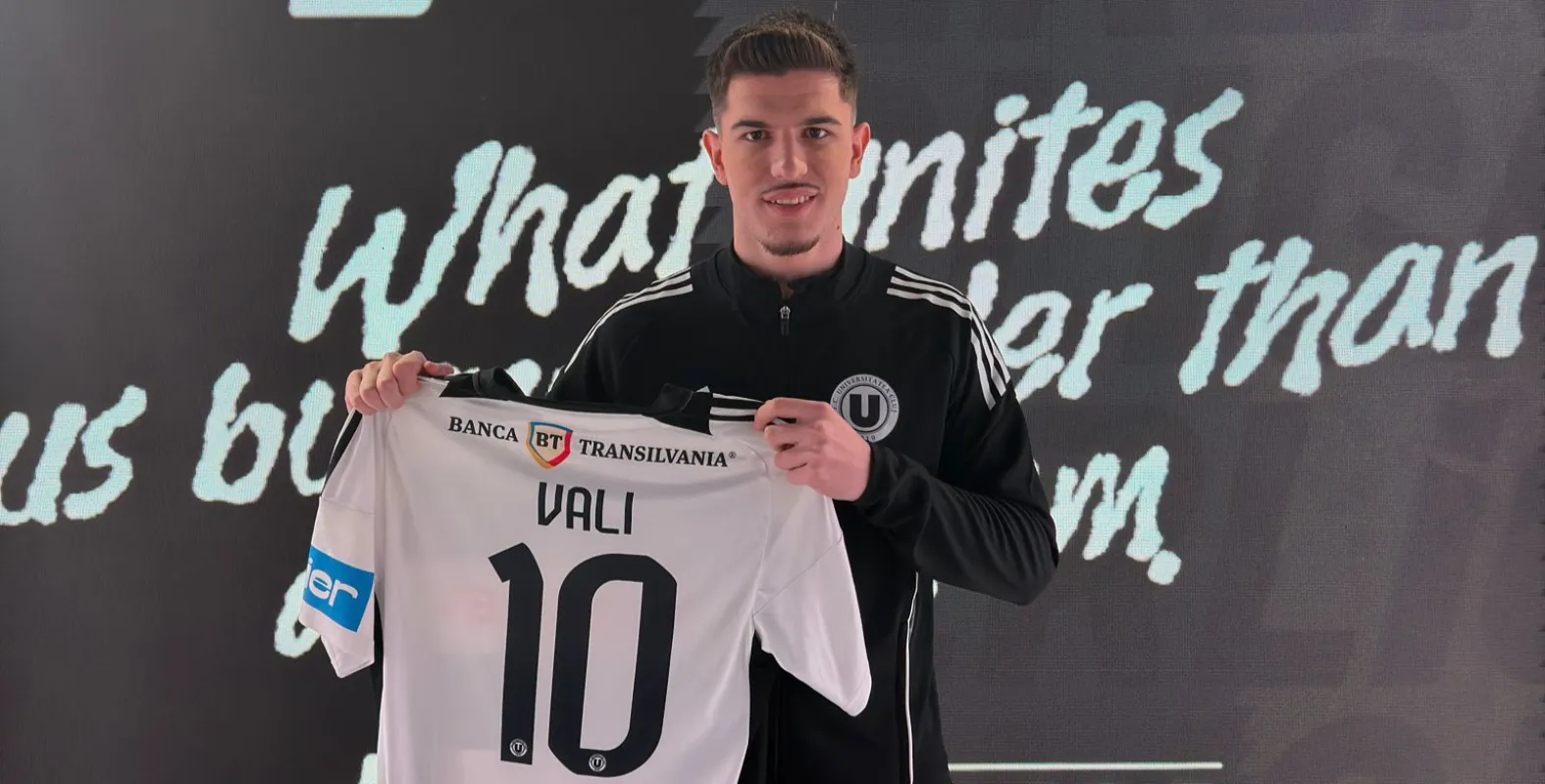 Valentin Bîrleanu ne va reprezenta în noul sezon de eSuperliga: „Îmi doresc trofeul pentru a duce culorile clubului și la nivel internațional”