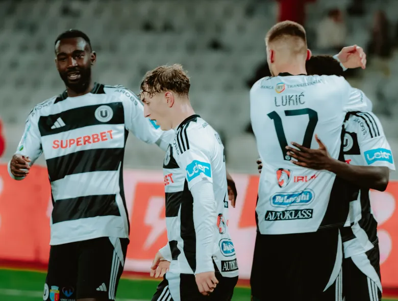 CRONICĂ U Cluj vs AFC Hermannstadt 2-1 | Macalou și Mendy vin de pe bancă și conlucrează la comeback-ul care ne trimite în semifinalele Cupei