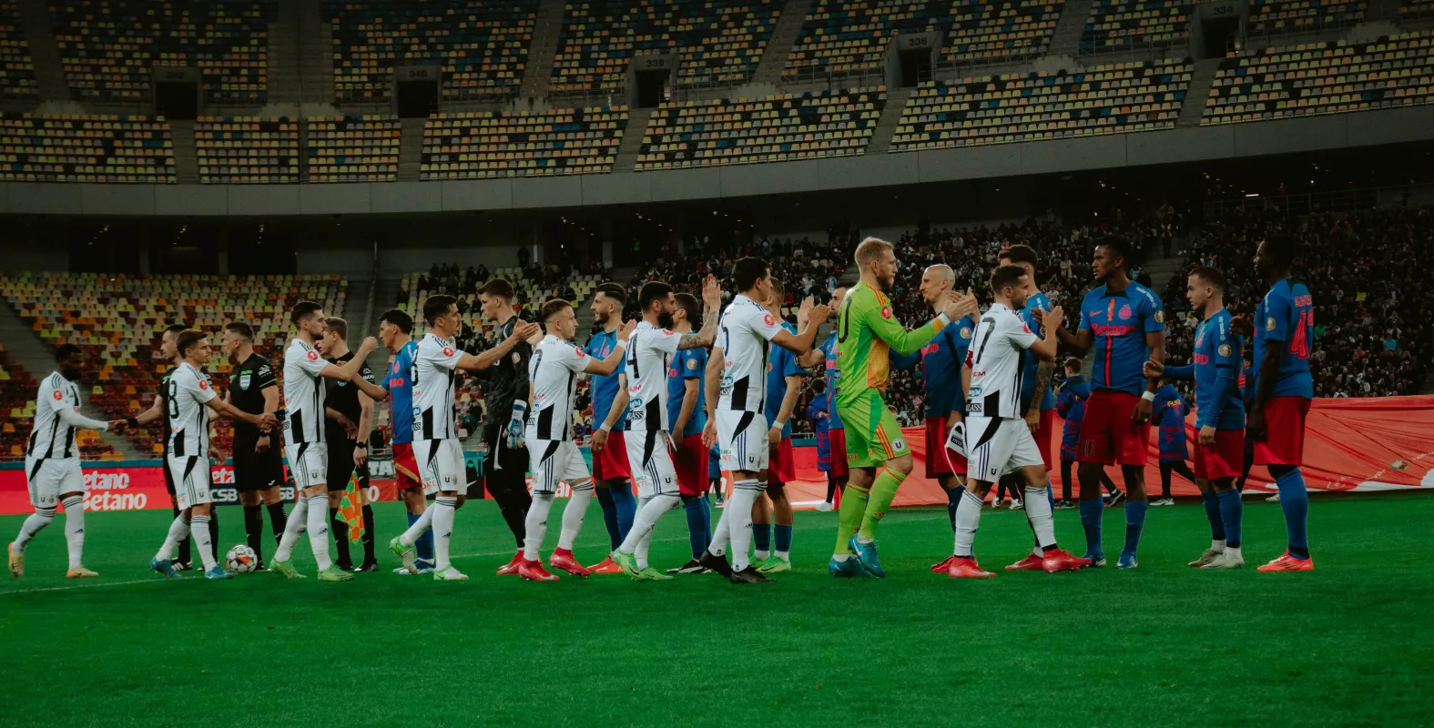 AVANCRONICĂ | FCSB vs U Cluj. Încheiem sezonul regular în fieful „roș-albaștrilor”