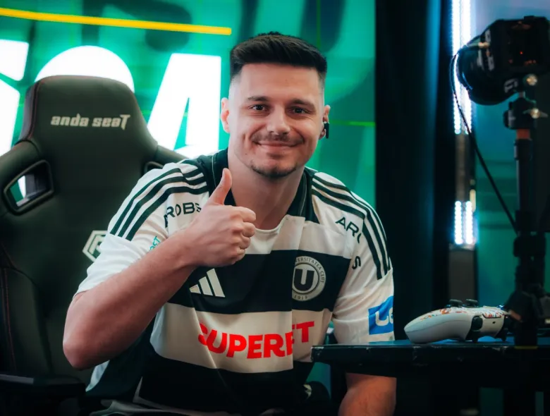 INTERVIU | Proaspăt „student”, Andu trăiește la maxim acest sezon de eSuperliga