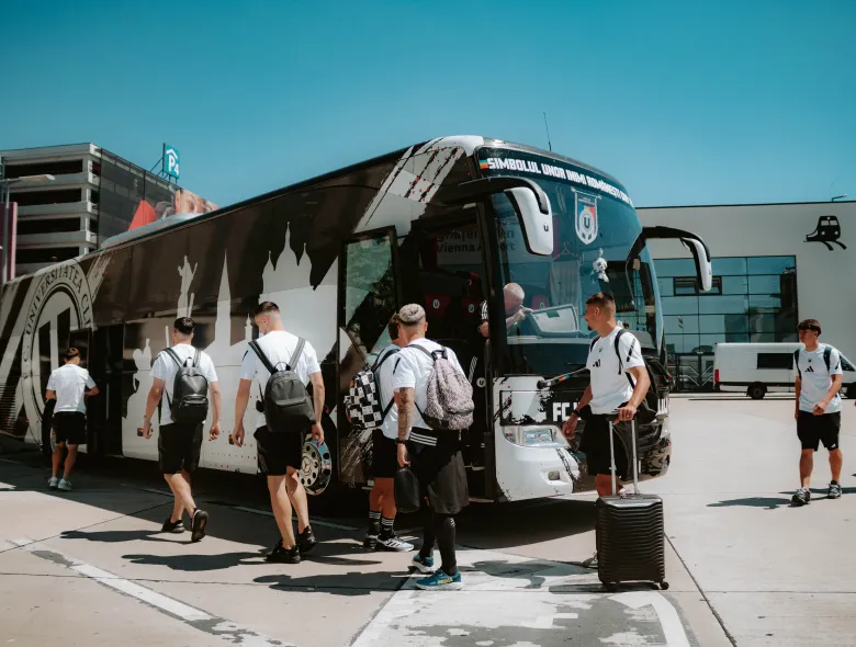 „Studenții” au ajuns în Austria. Lotul deplasat în cantonament