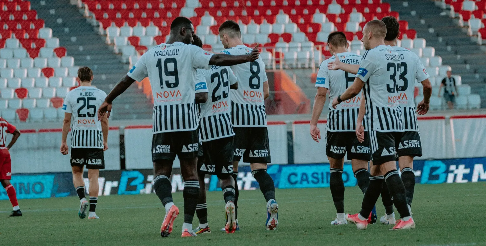 Votează #OmulMeciuluibyAROBS cu FC Botoșani