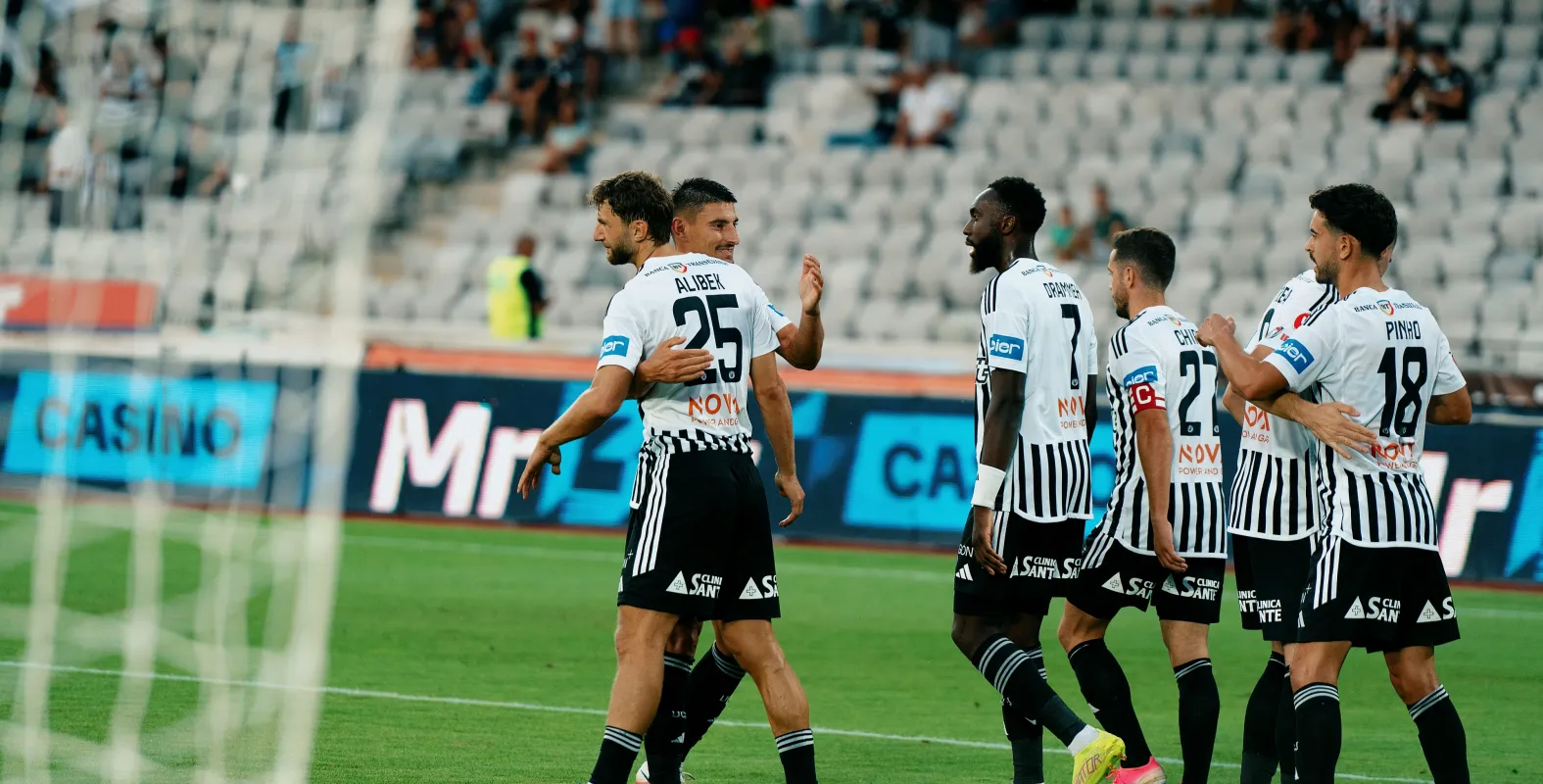 CRONICĂ ”U” Cluj vs UTA Arad 2-1 | Aliev lovește din nou, iar „studenții” repetă scorul preferat din acest sezon, la revenirea acasă