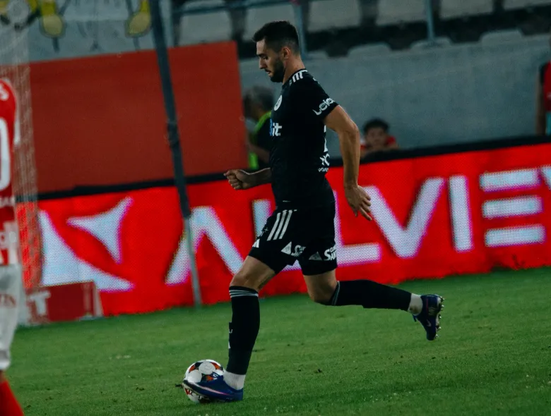CRONICĂ Dinamo vs ”U” Cluj 2-1 | ”U” cu ocaziile, Dinamo cu golurile
