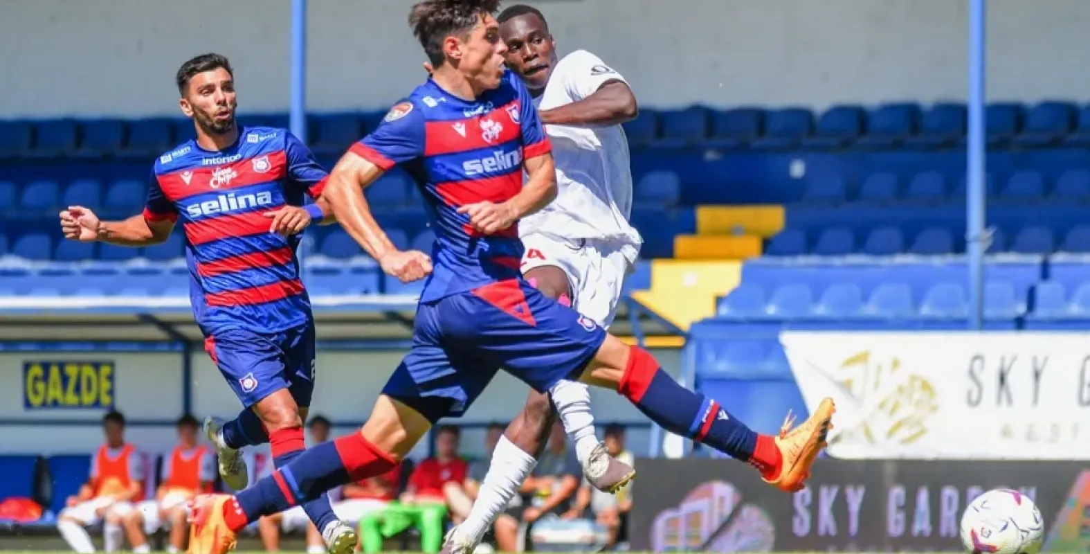 Taiwo, „dublă” decisivă pentru victoria echipei sale cu FC Bihor. Bota și Orban, săptămână cu contribuții pentru orădeni