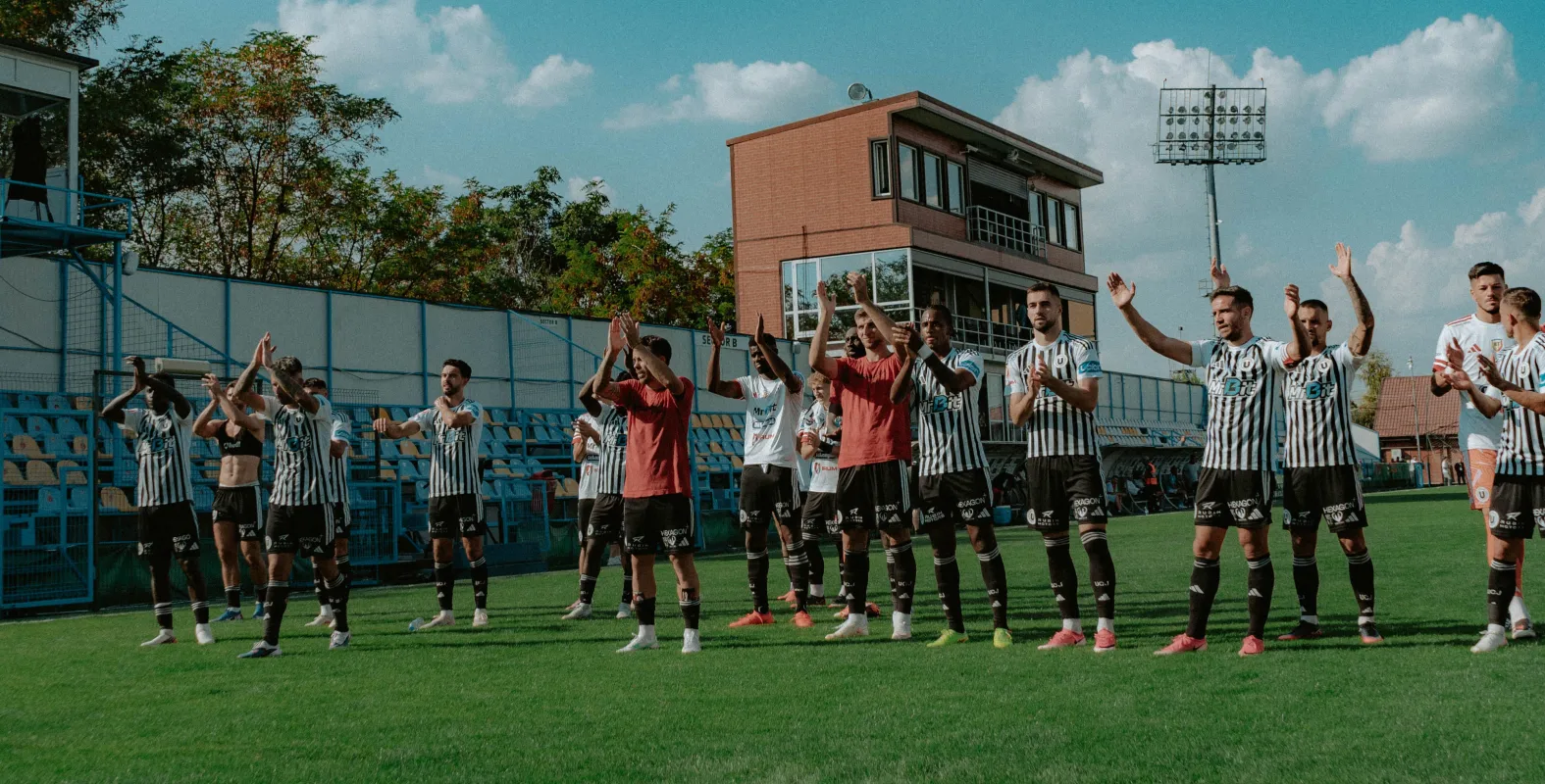 Votează #OmulMeciuluibyAROBS cu FC Voluntari